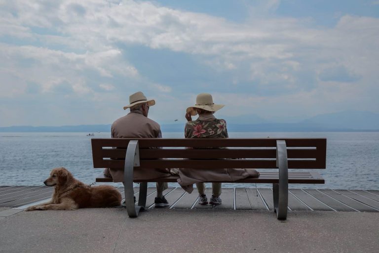 Elderly couple on bench