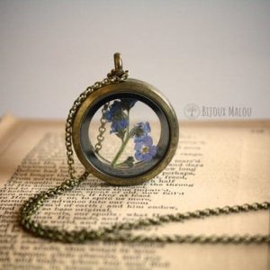 Etsy forget-me-not locket