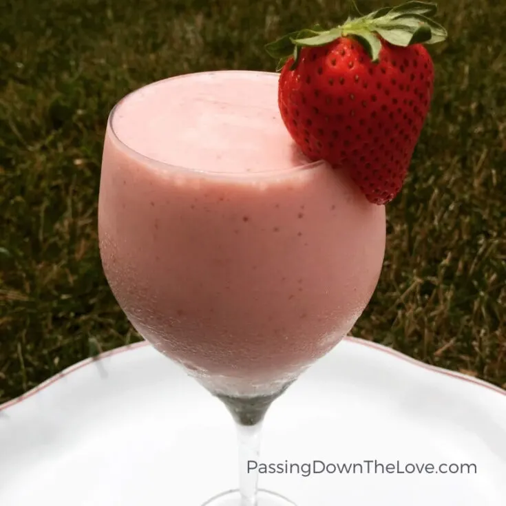 Strawberry lime smoothie